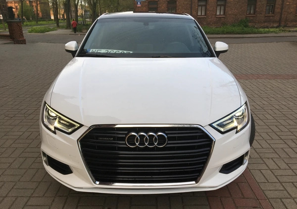 Audi A3 cena 84900 przebieg: 39911, rok produkcji 2019 z Józefów małe 254